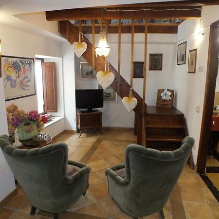 La Chicca Apartment Carrara Exterior photo