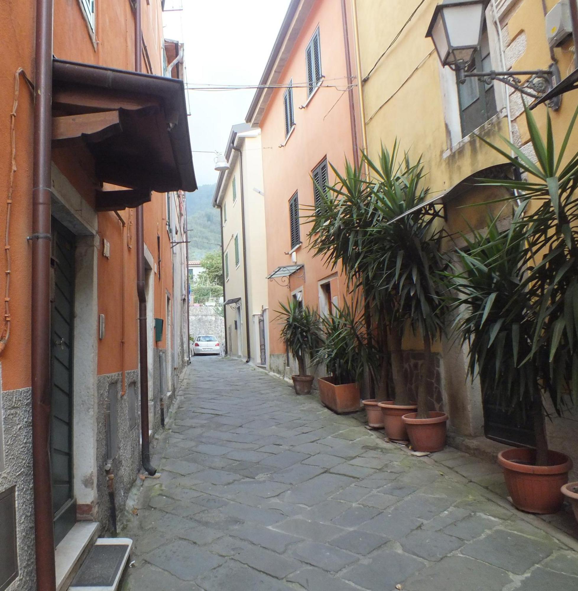 La Chicca Apartment Carrara Exterior photo