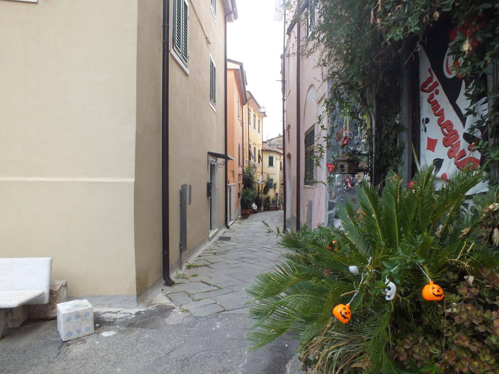La Chicca Apartment Carrara Exterior photo