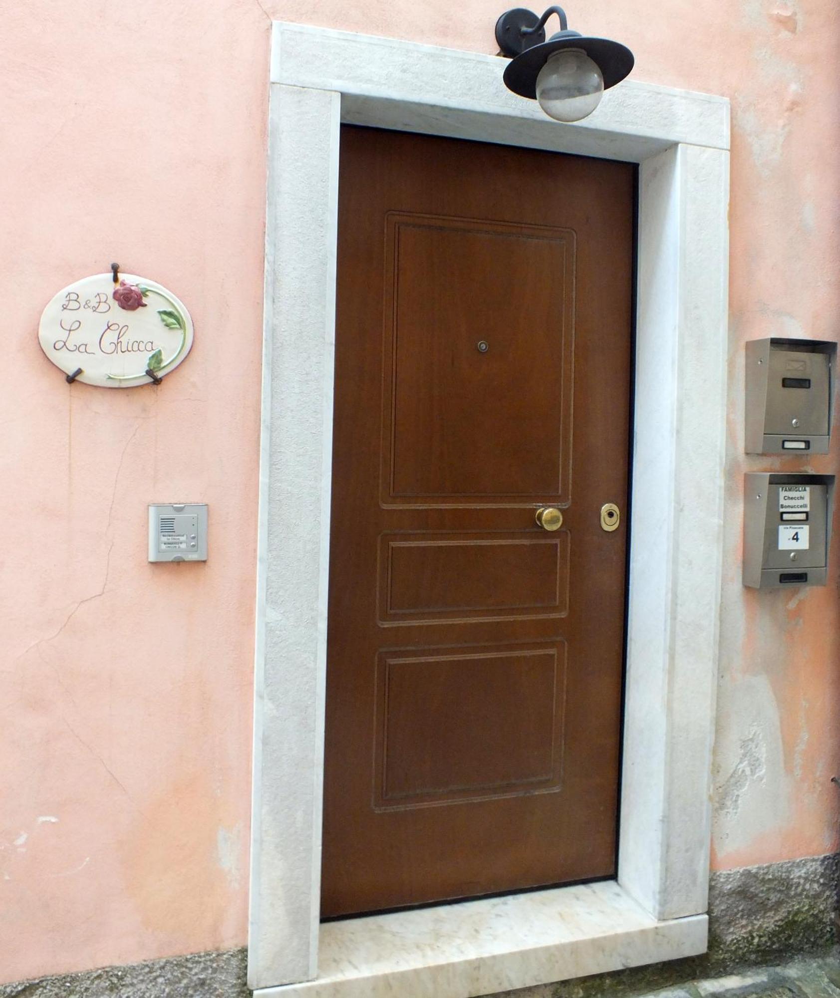 La Chicca Apartment Carrara Exterior photo